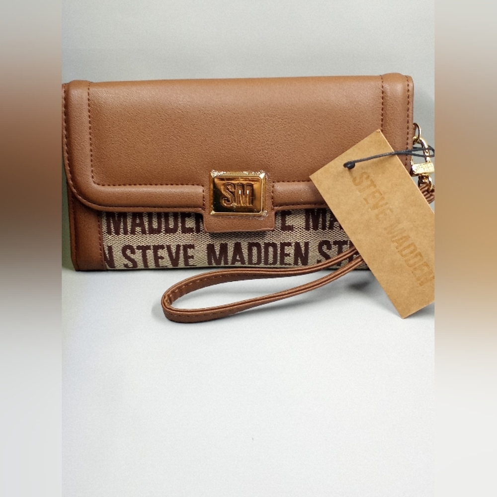 Steve Madden wallet